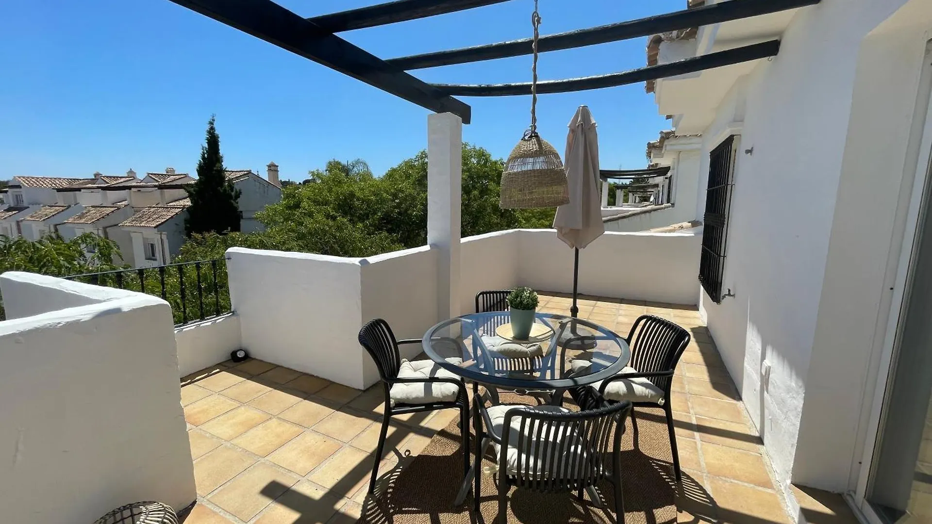 Apartamentos y casas SERINAMAR- Banús, Marbella 0*,