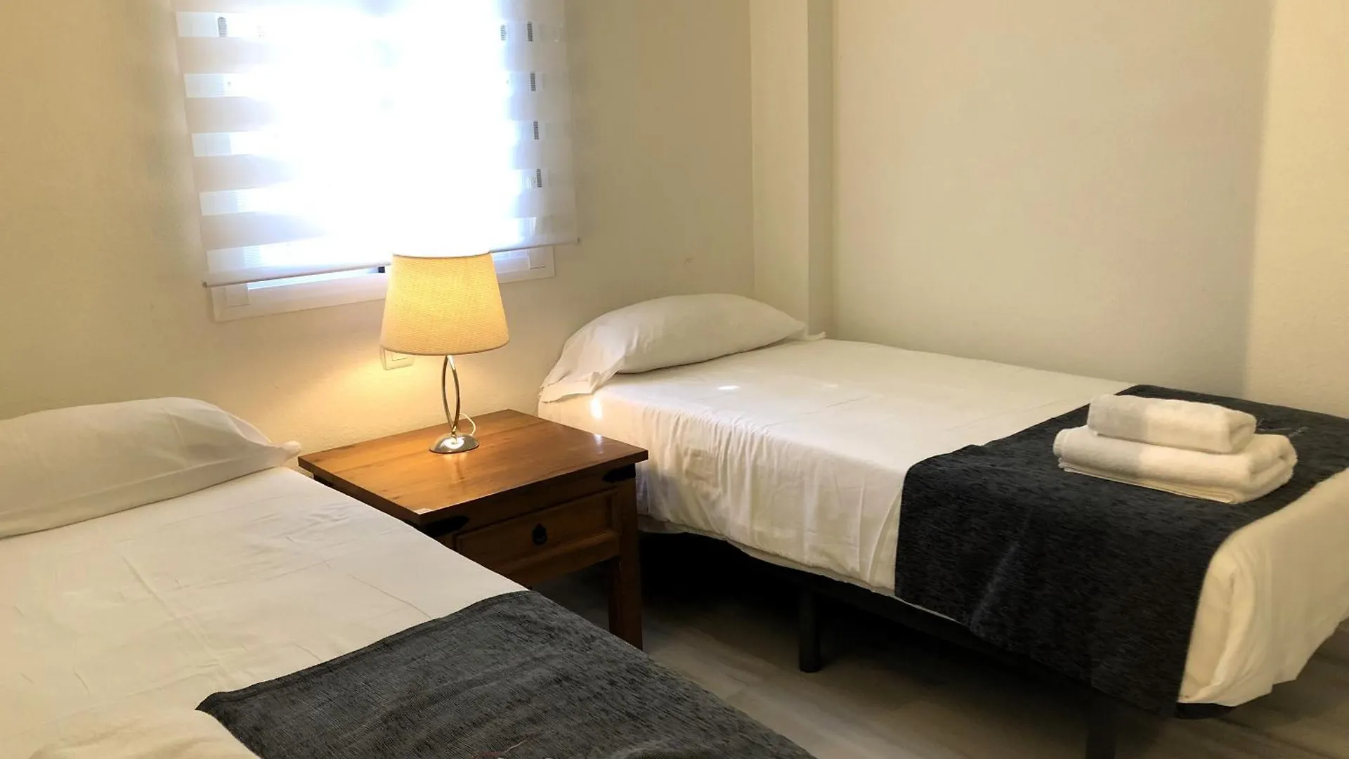 Apartamentos y casas SERINAMAR- Banús, Marbella