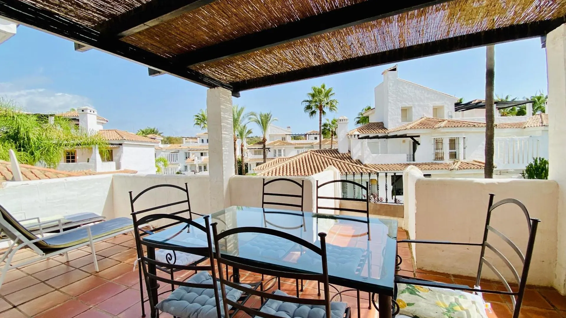 Apartamentos y casas SERINAMAR- Banús, Marbella 0*,