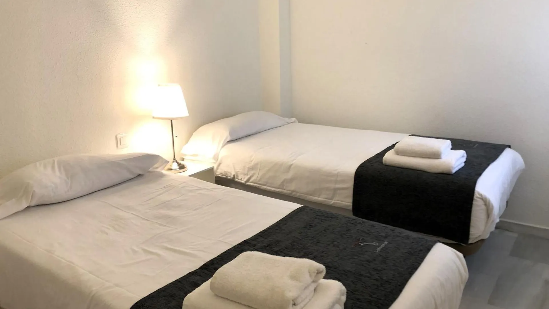 Apartamentos y casas SERINAMAR- Banús, Marbella España